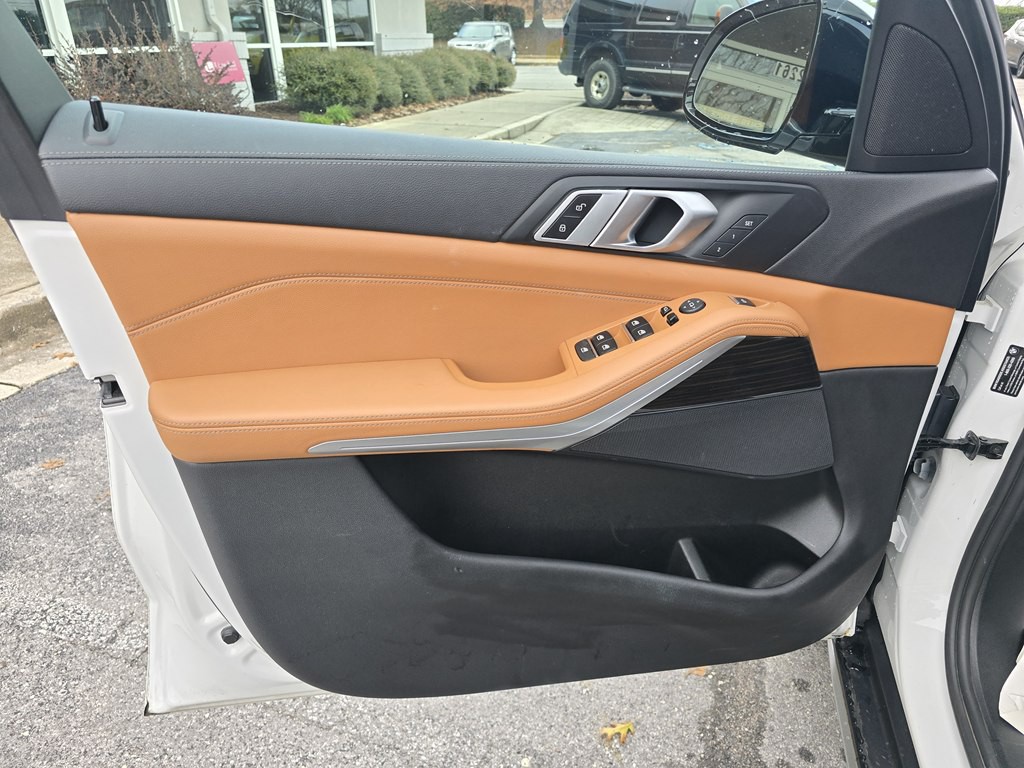 2021 BMW X5 Image 21