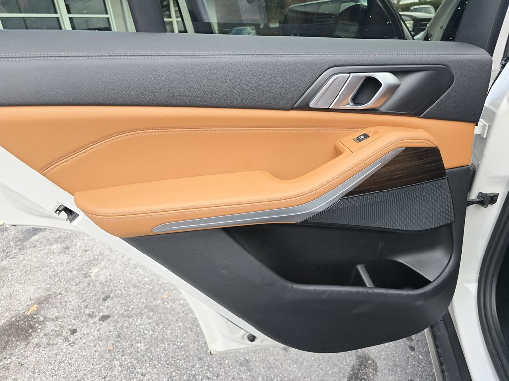 2021 BMW X5 Image 25