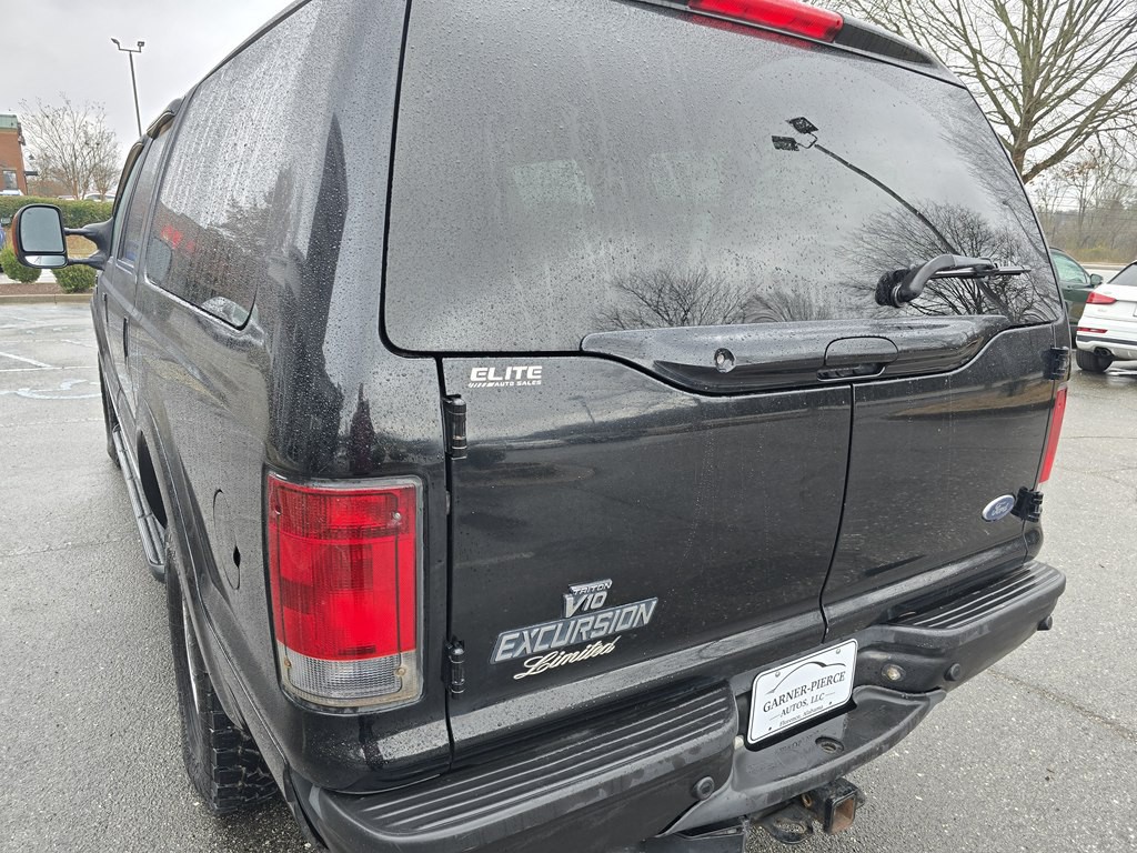 2005 Ford Excursion Image 9