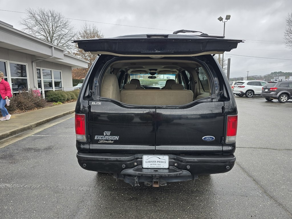 2005 Ford Excursion Image 14