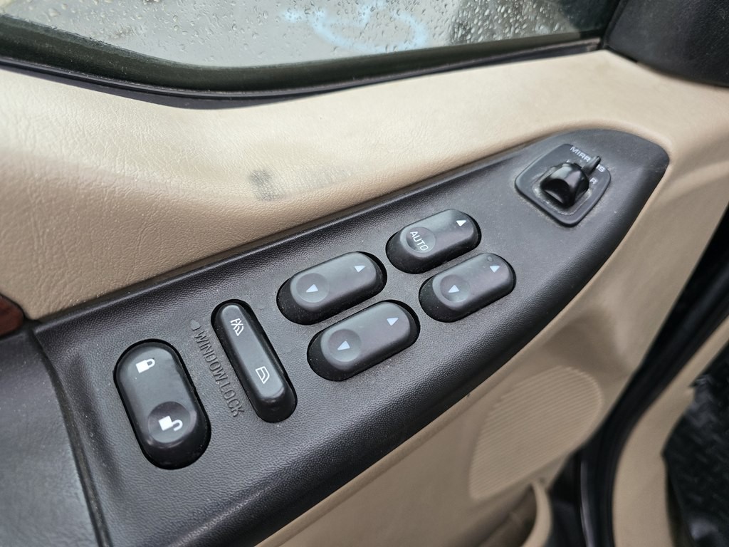 2005 Ford Excursion Image 21