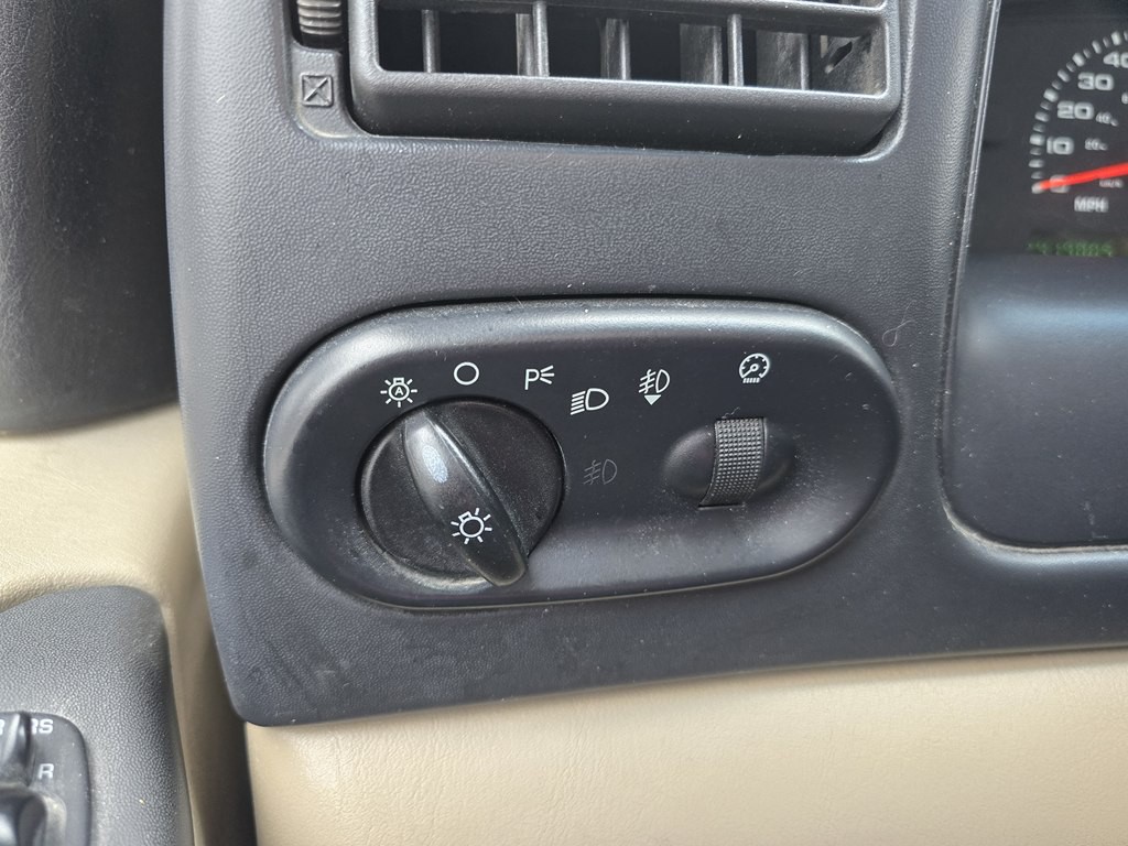 2005 Ford Excursion Image 37