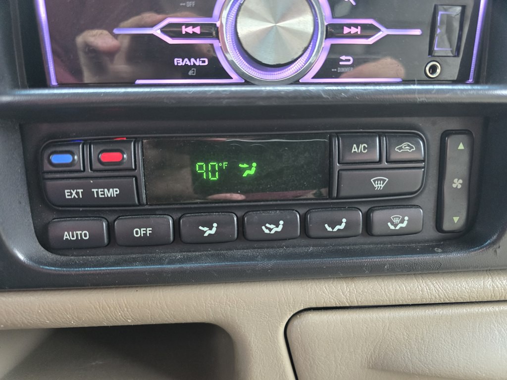 2005 Ford Excursion Image 44