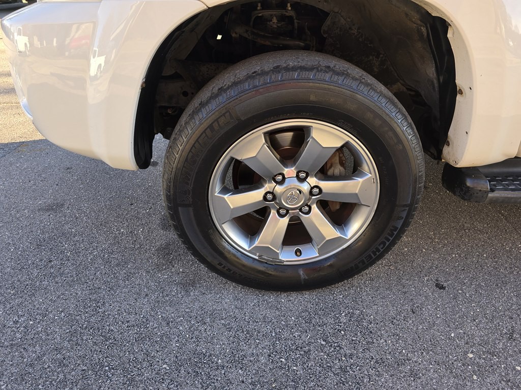 2007 Toyota 4Runner Image 16