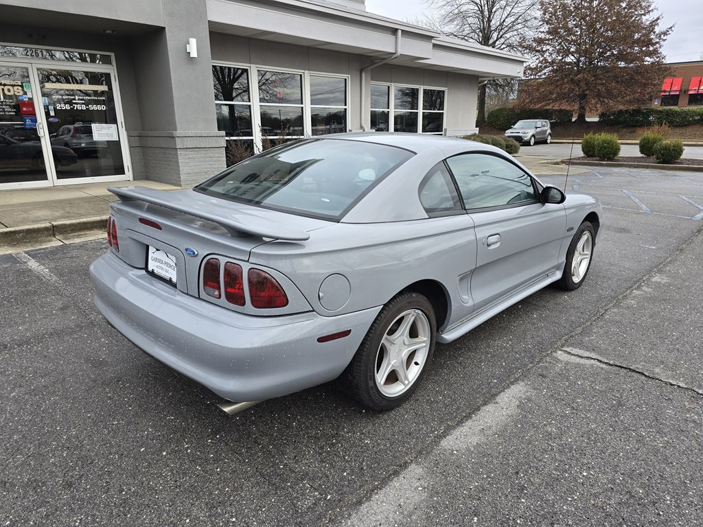 1996 Ford Mustang Image 8