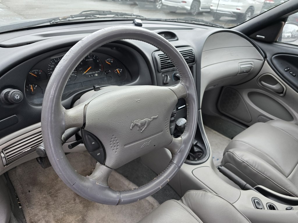 1996 Ford Mustang Image 15