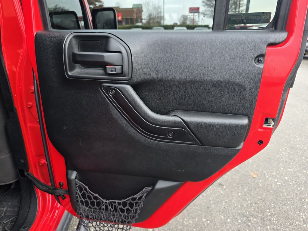 2017 Jeep Wrangler Unlimited Image 24