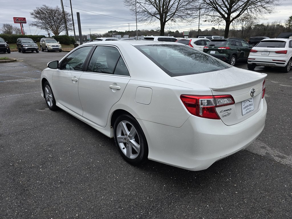2014 Toyota Camry Image 6