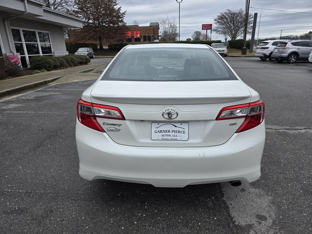 2014 Toyota Camry Image 8