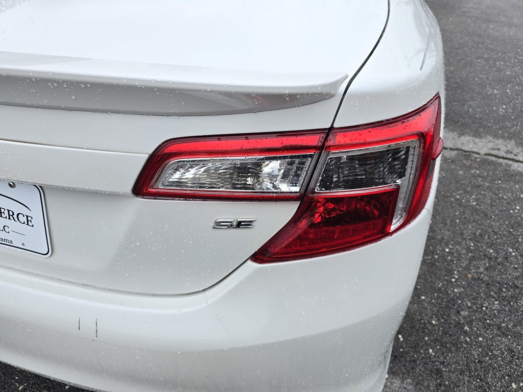 2014 Toyota Camry Image 9