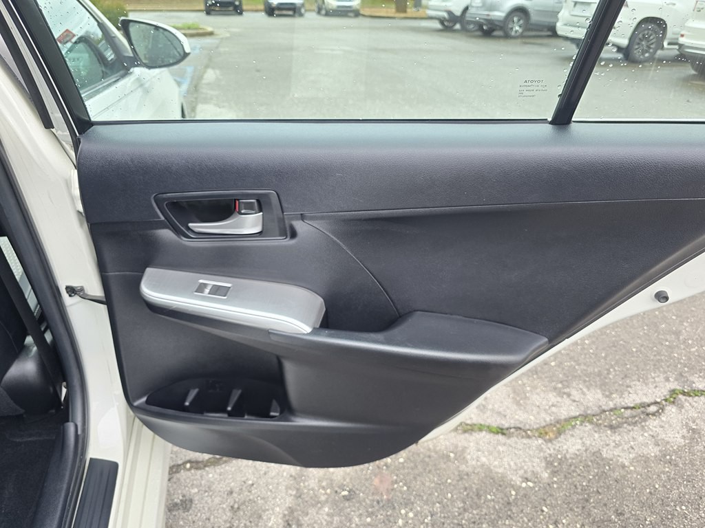 2014 Toyota Camry Image 22