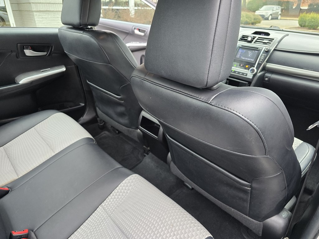 2014 Toyota Camry Image 23