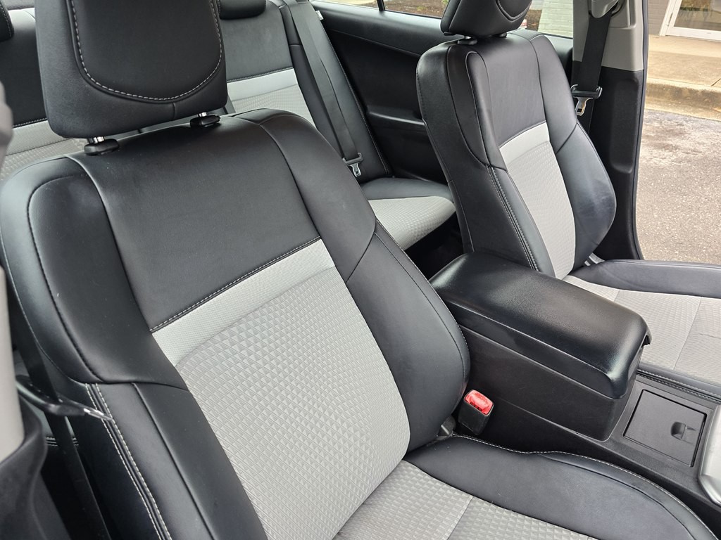 2014 Toyota Camry Image 27