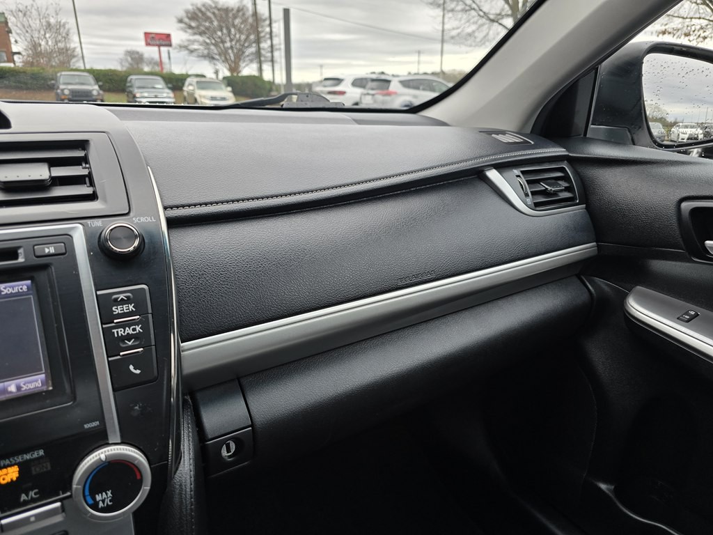 2014 Toyota Camry Image 34