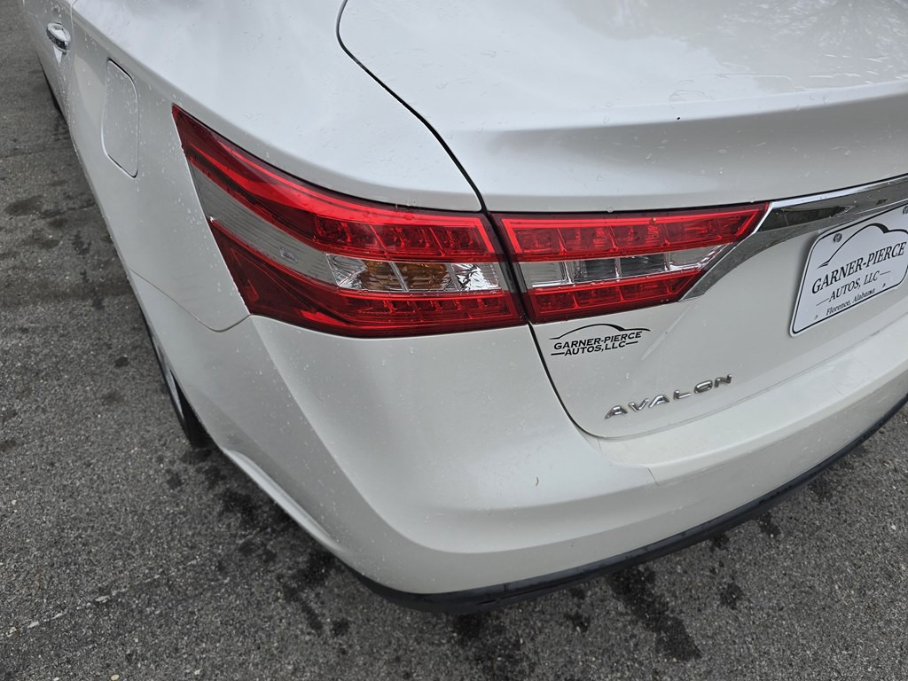 2013 Toyota Avalon Image 9