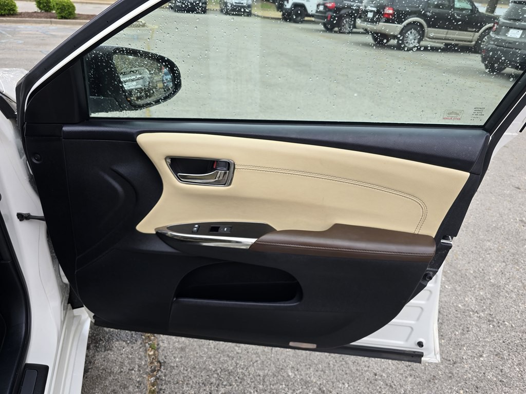 2013 Toyota Avalon Image 28