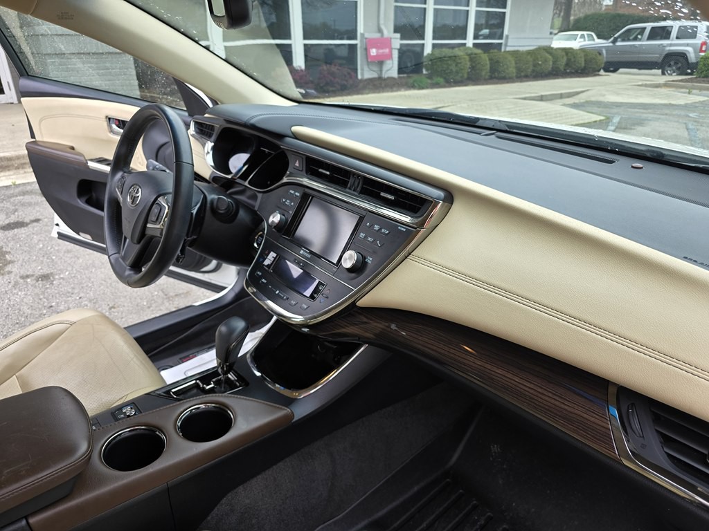 2013 Toyota Avalon Image 29