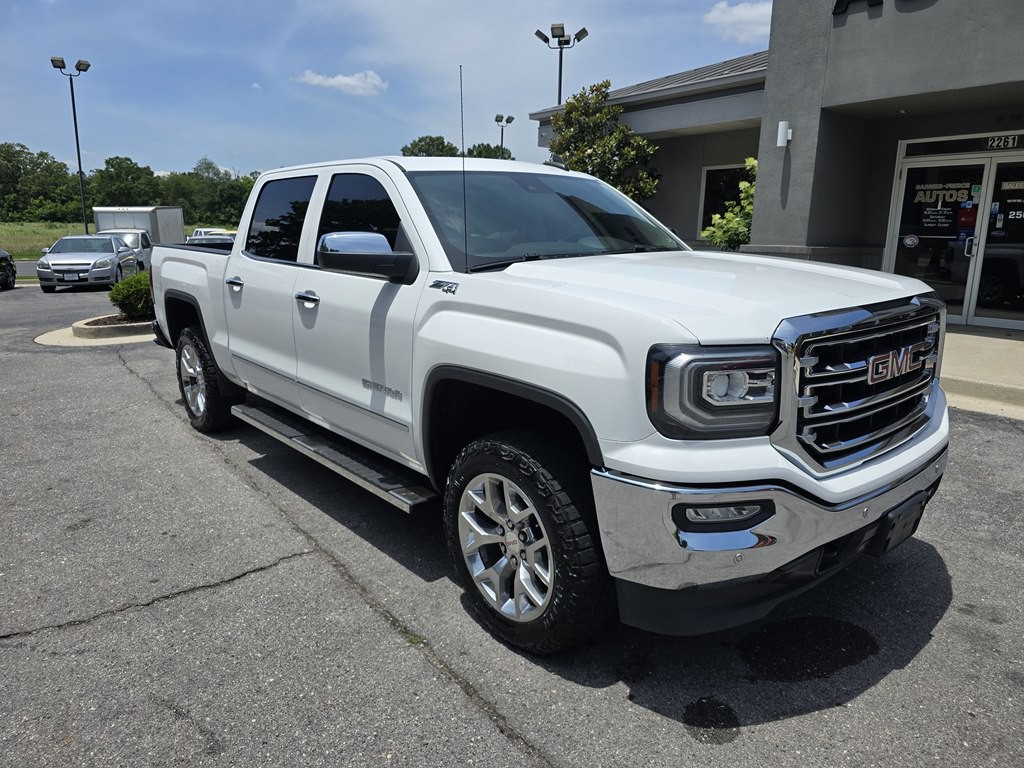 2018 GMC Sierra Image 2