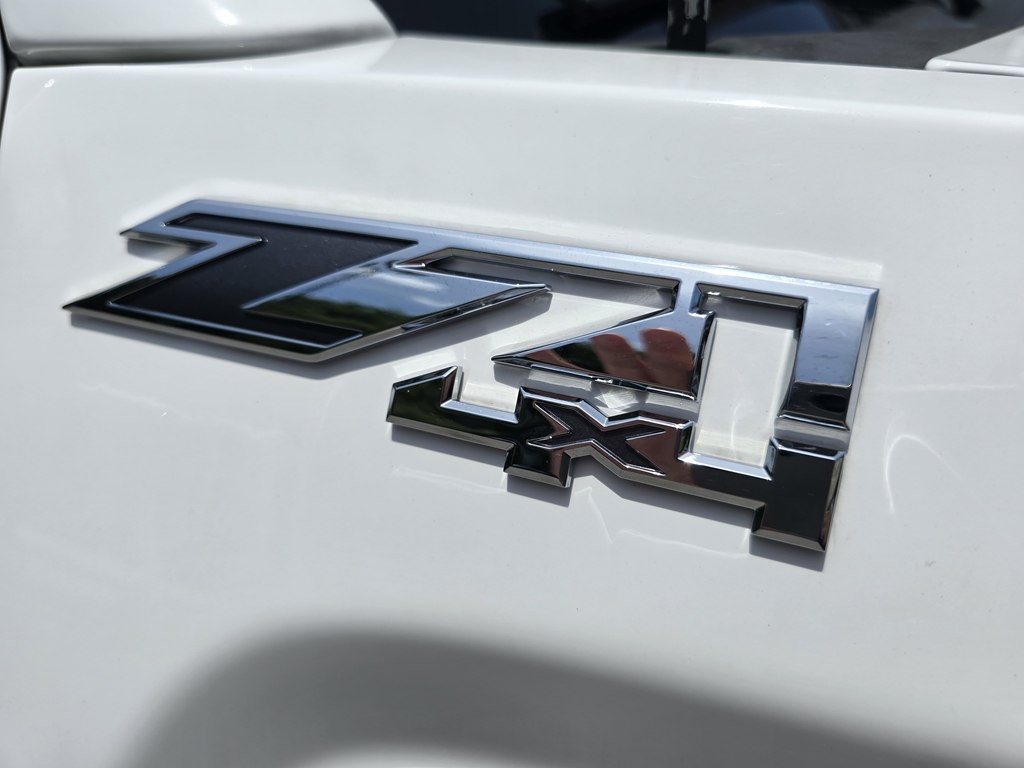 2018 GMC Sierra Image 3