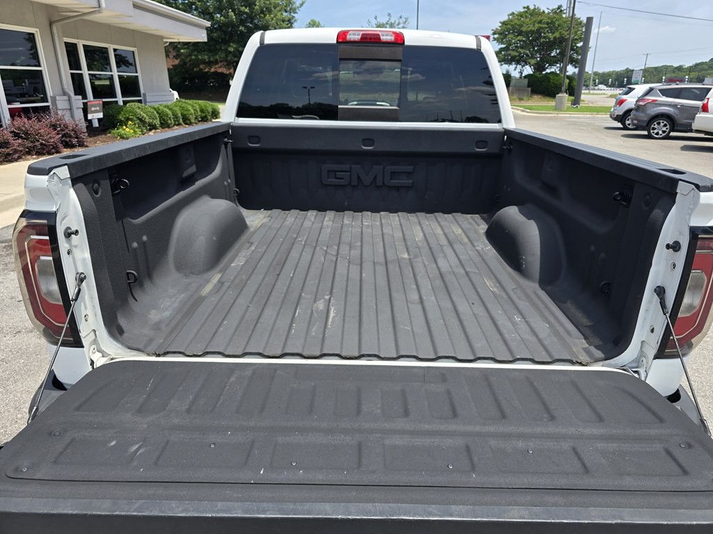 2018 GMC Sierra Image 12