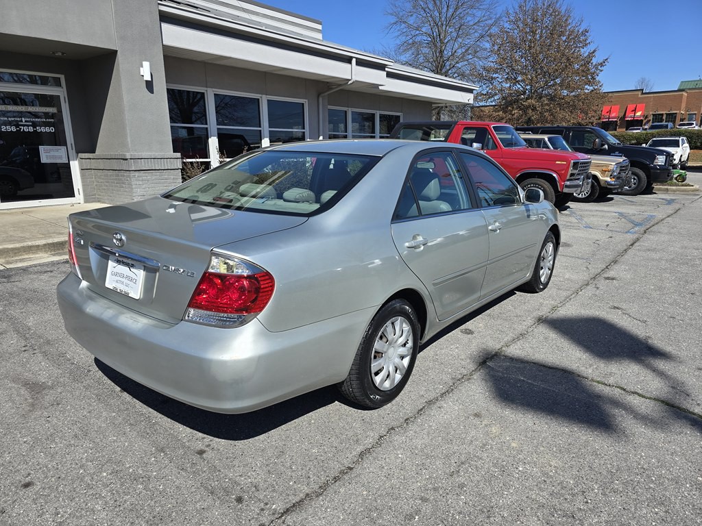 2006 Toyota Camry Image 10