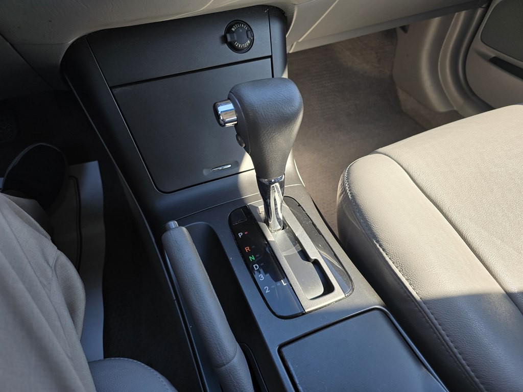 2006 Toyota Camry Image 32