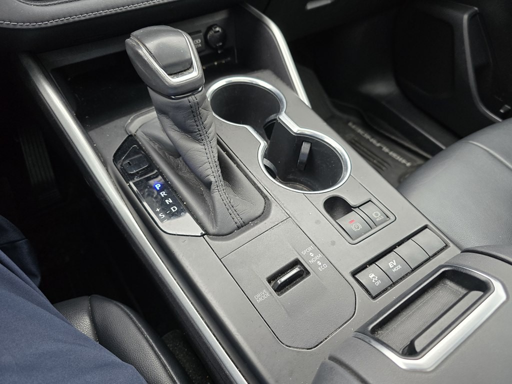 2020 Toyota Highlander Image 43