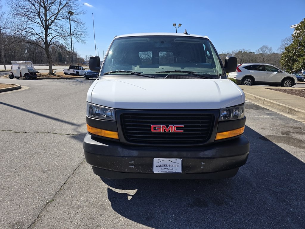 2022 GMC Savana Image 4