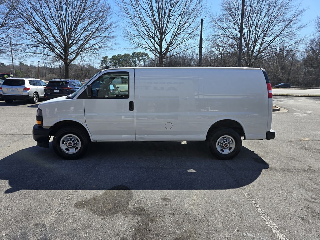 2022 GMC Savana Image 7