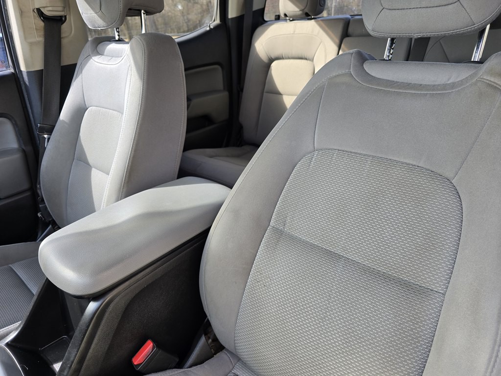 2015 Chevrolet Colorado Image 21