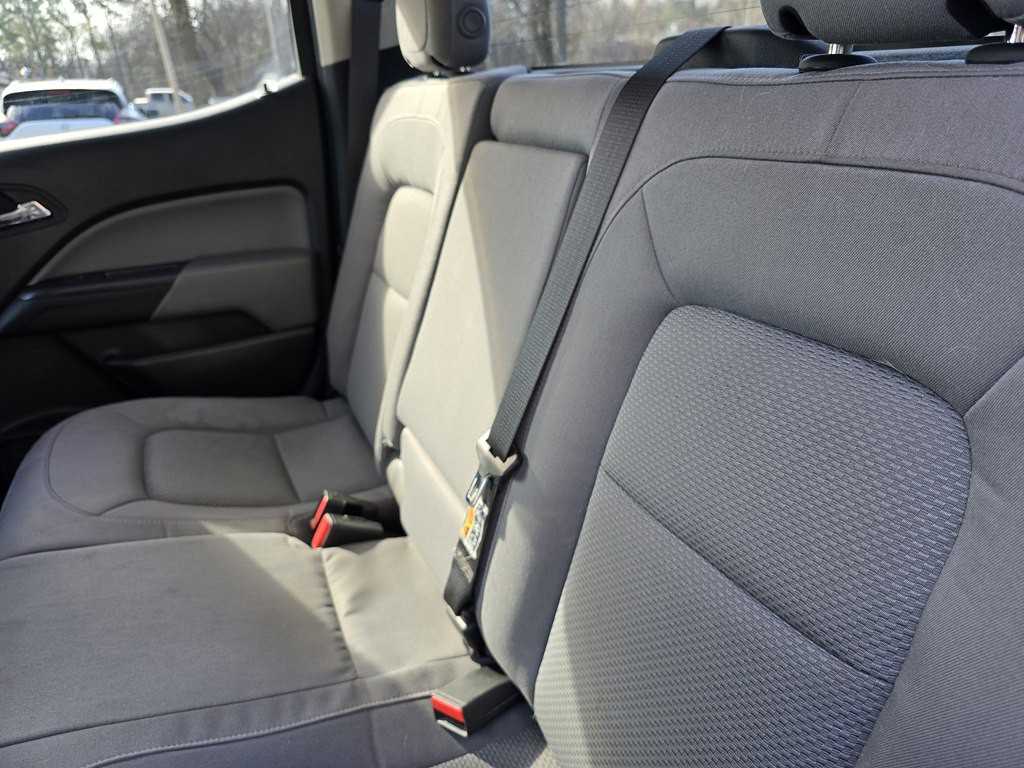 2015 Chevrolet Colorado Image 24