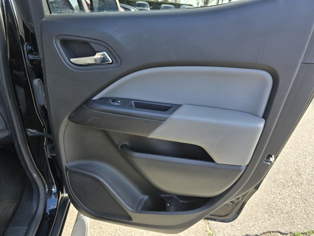2015 Chevrolet Colorado Image 25