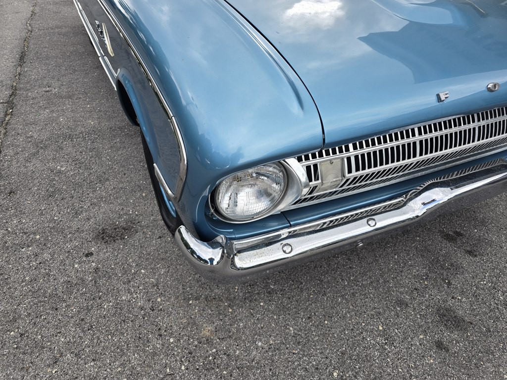 1961 Ford Falcon Image 3