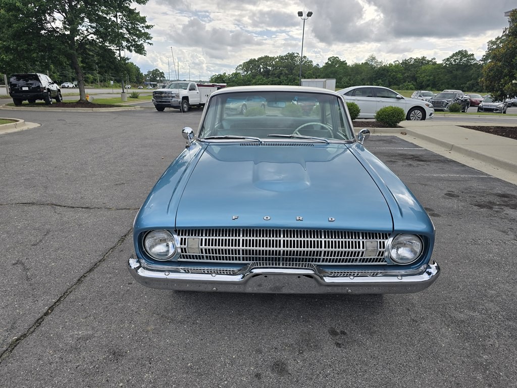 1961 Ford Falcon Image 4