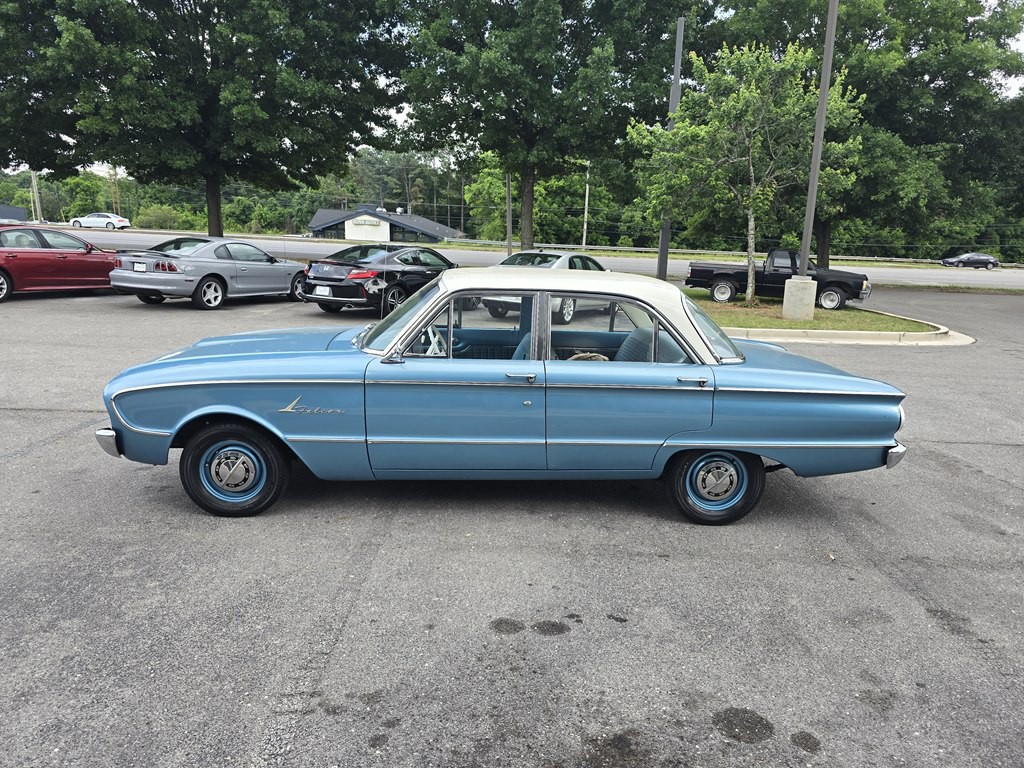 1961 Ford Falcon Image 7
