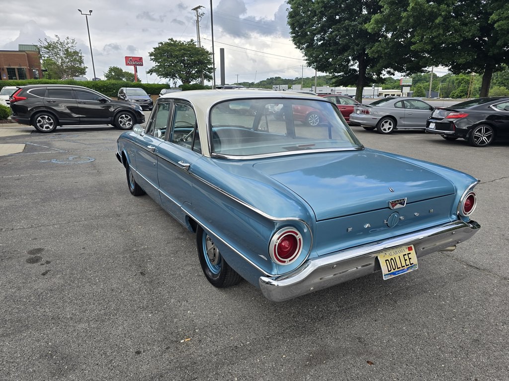 1961 Ford Falcon Image 8