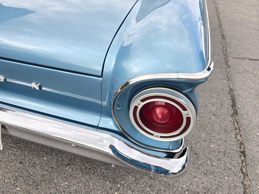 1961 Ford Falcon Image 11