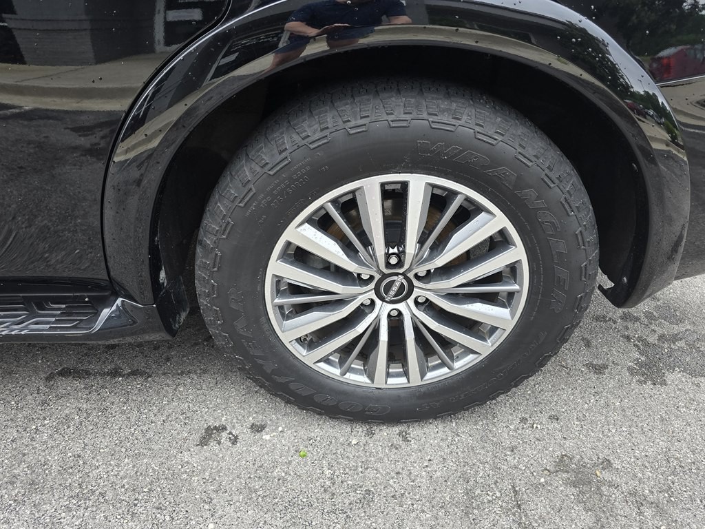 2021 Nissan Armada Image 17