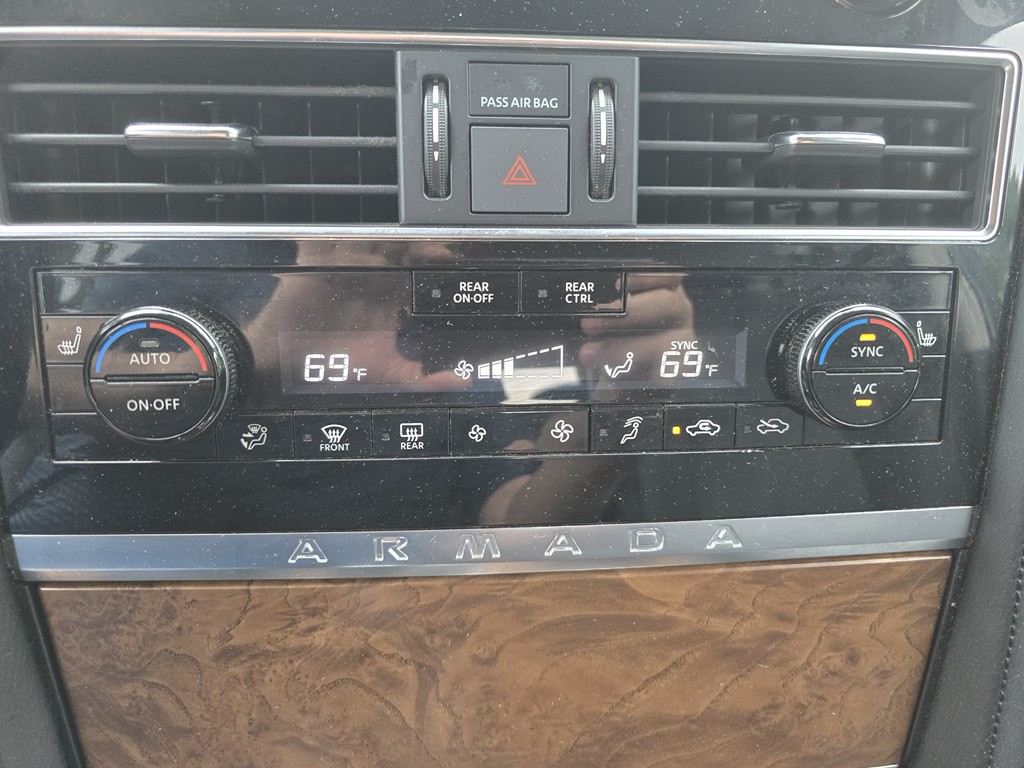 2021 Nissan Armada Image 39