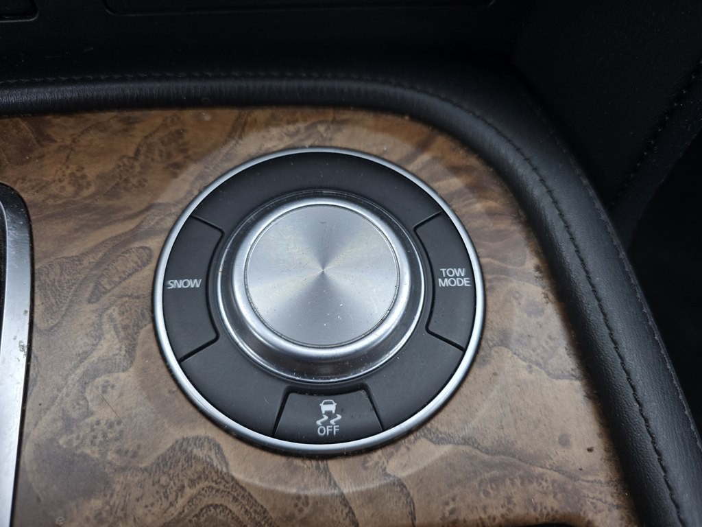2021 Nissan Armada Image 40