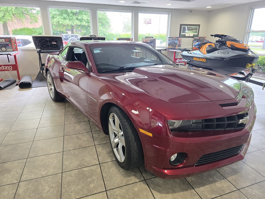 2010 Chevrolet Camaro Image 1