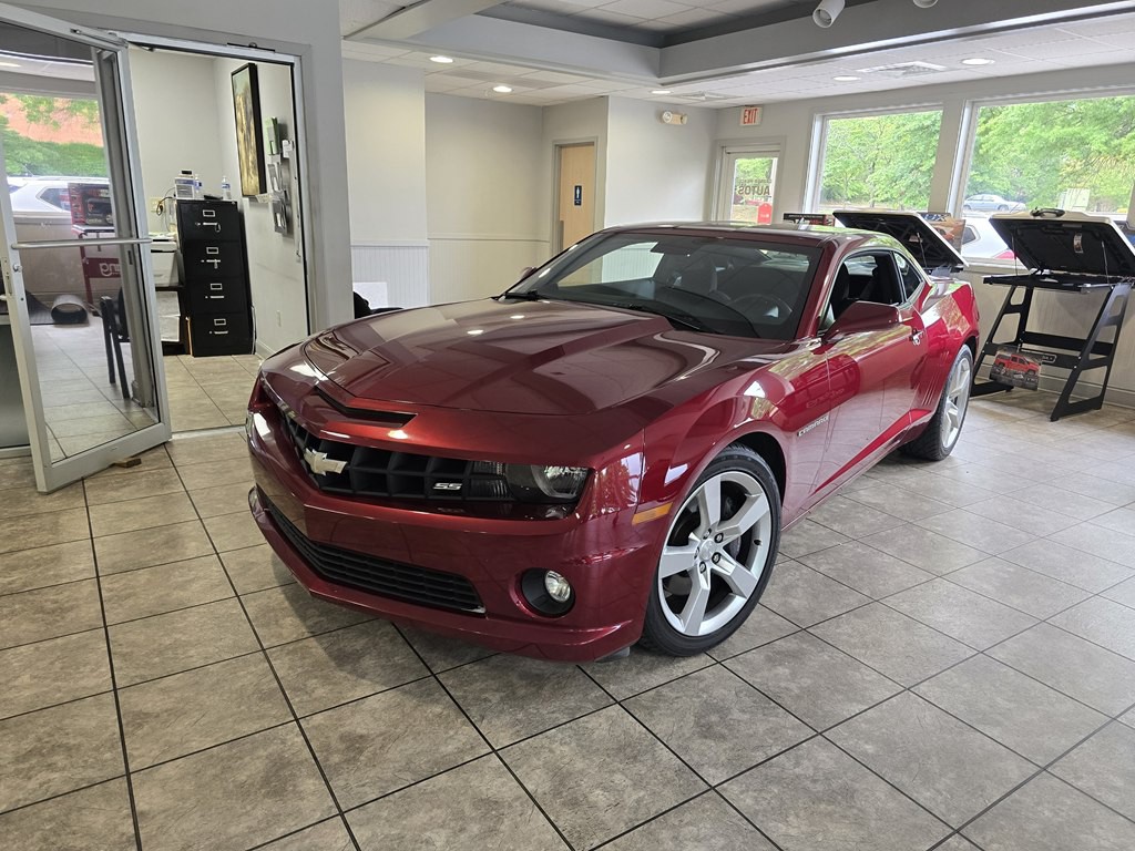 2010 Chevrolet Camaro Image 2