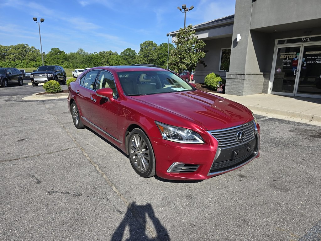 2015 Lexus LS Image 2