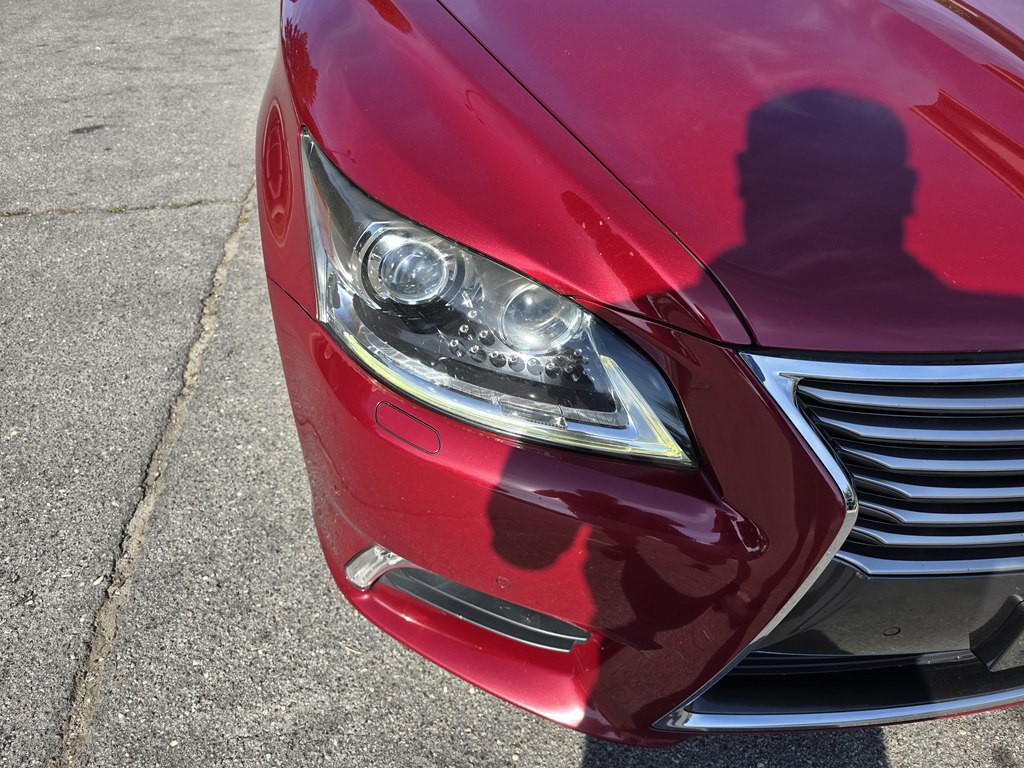 2015 Lexus LS Image 3