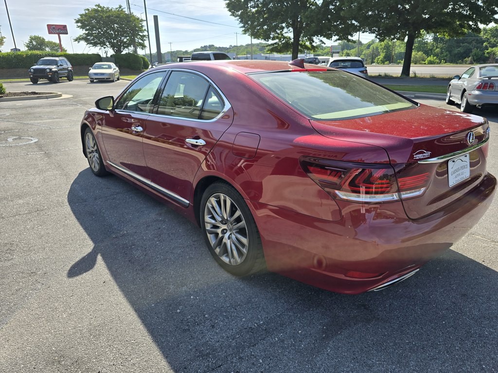 2015 Lexus LS Image 8