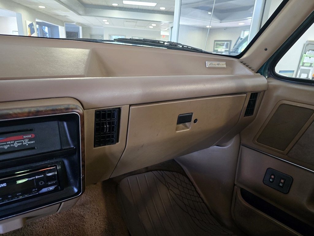 1989 Ford Bronco Image 11
