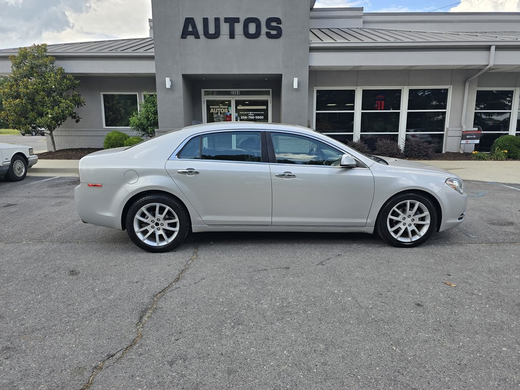 2012 Chevrolet Malibu Image 1