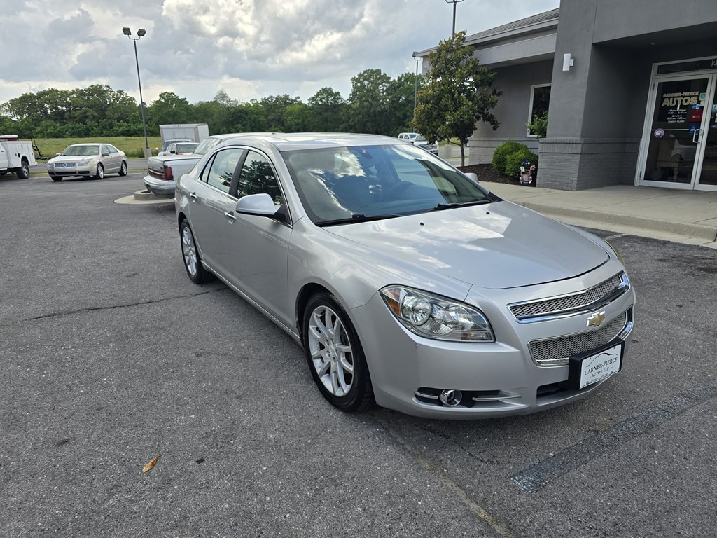 2012 Chevrolet Malibu Image 2