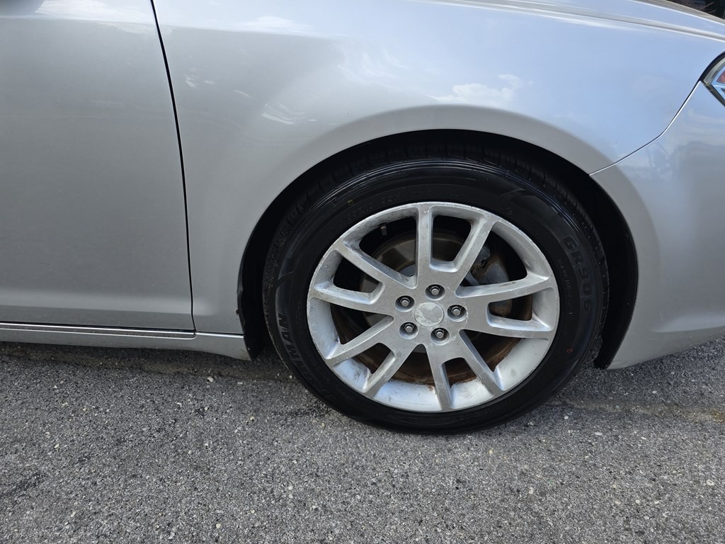 2012 Chevrolet Malibu Image 14