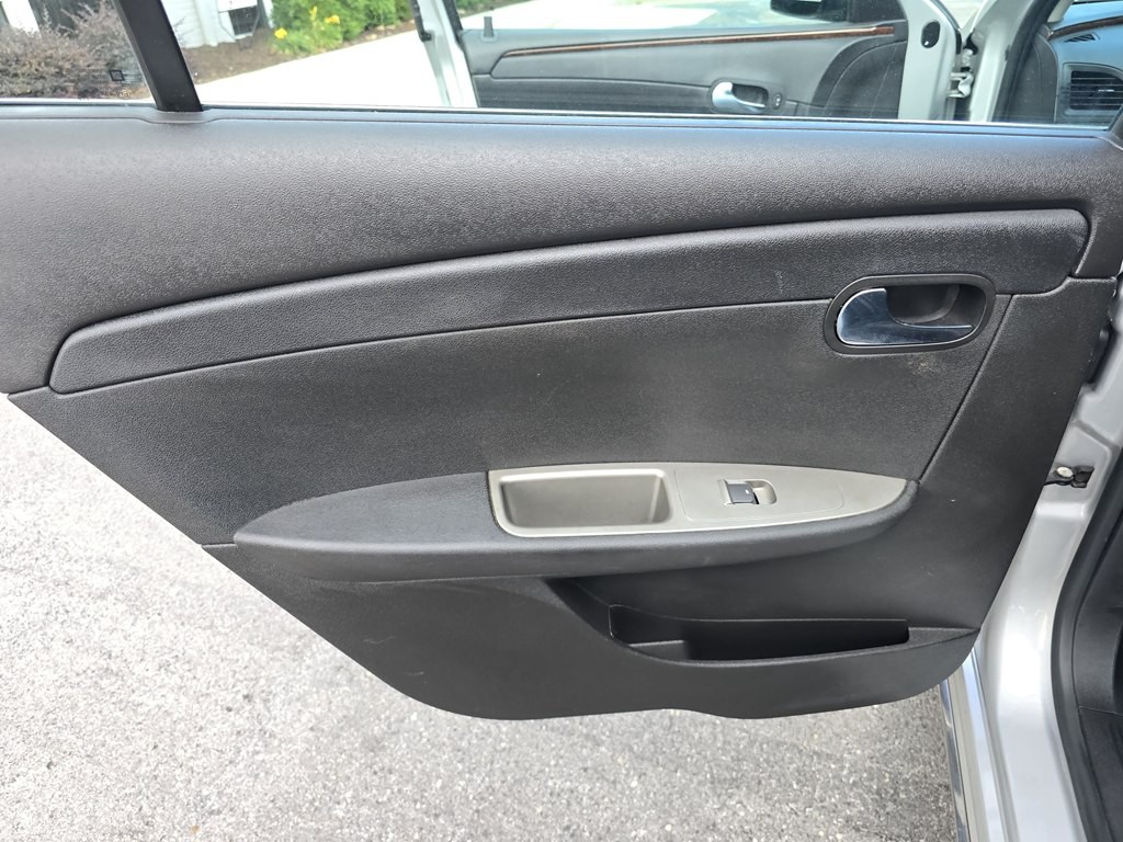 2012 Chevrolet Malibu Image 22